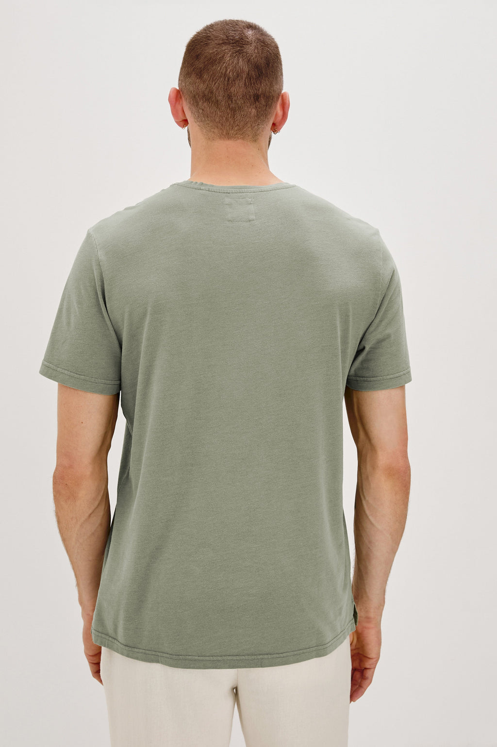 JOHNNY T-SHIRT - OLIVE