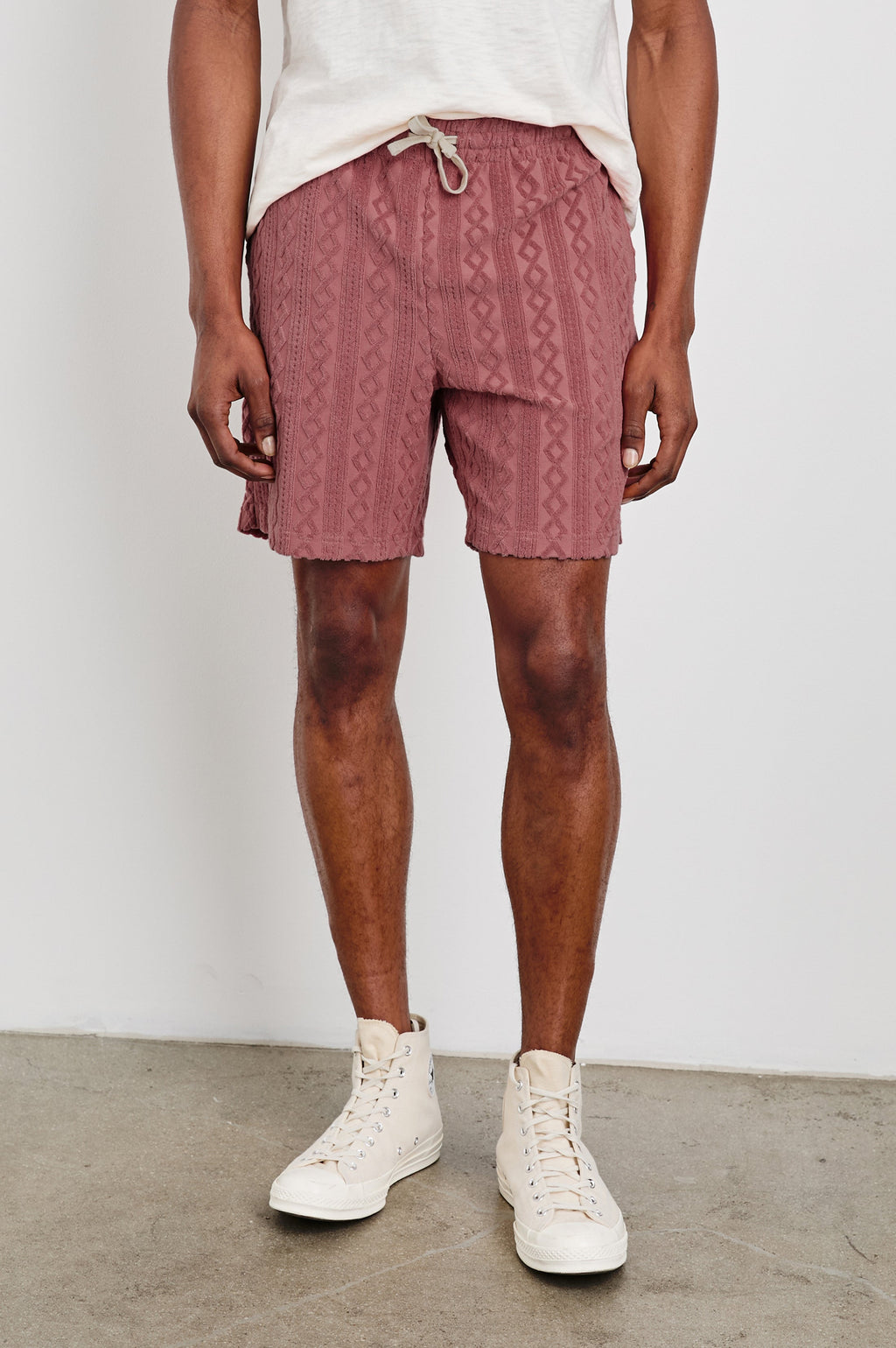 NOVA SHORT - FADED RED