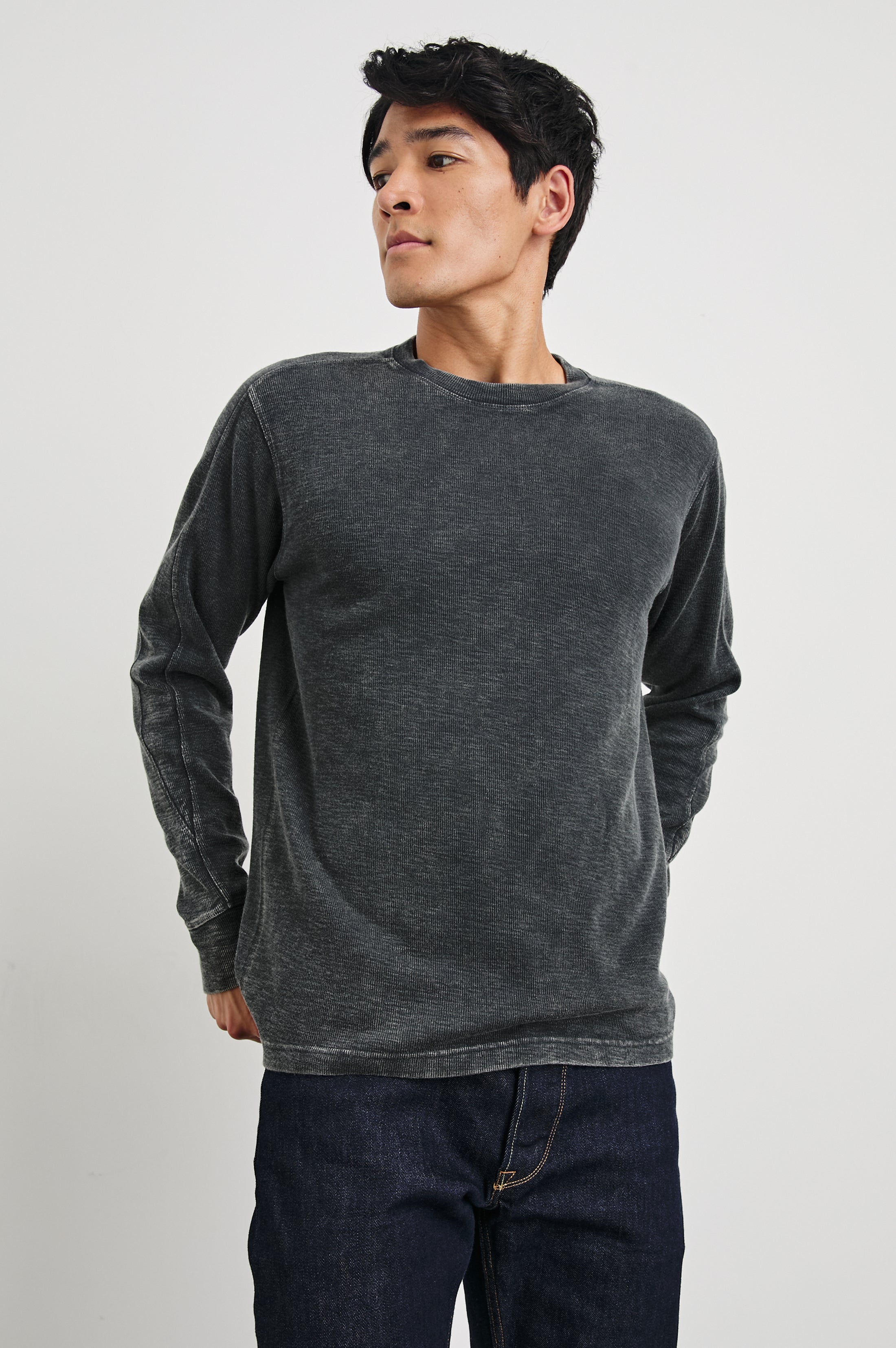 RHEESE LONG SLEEVE TEE - WASHED BLACK