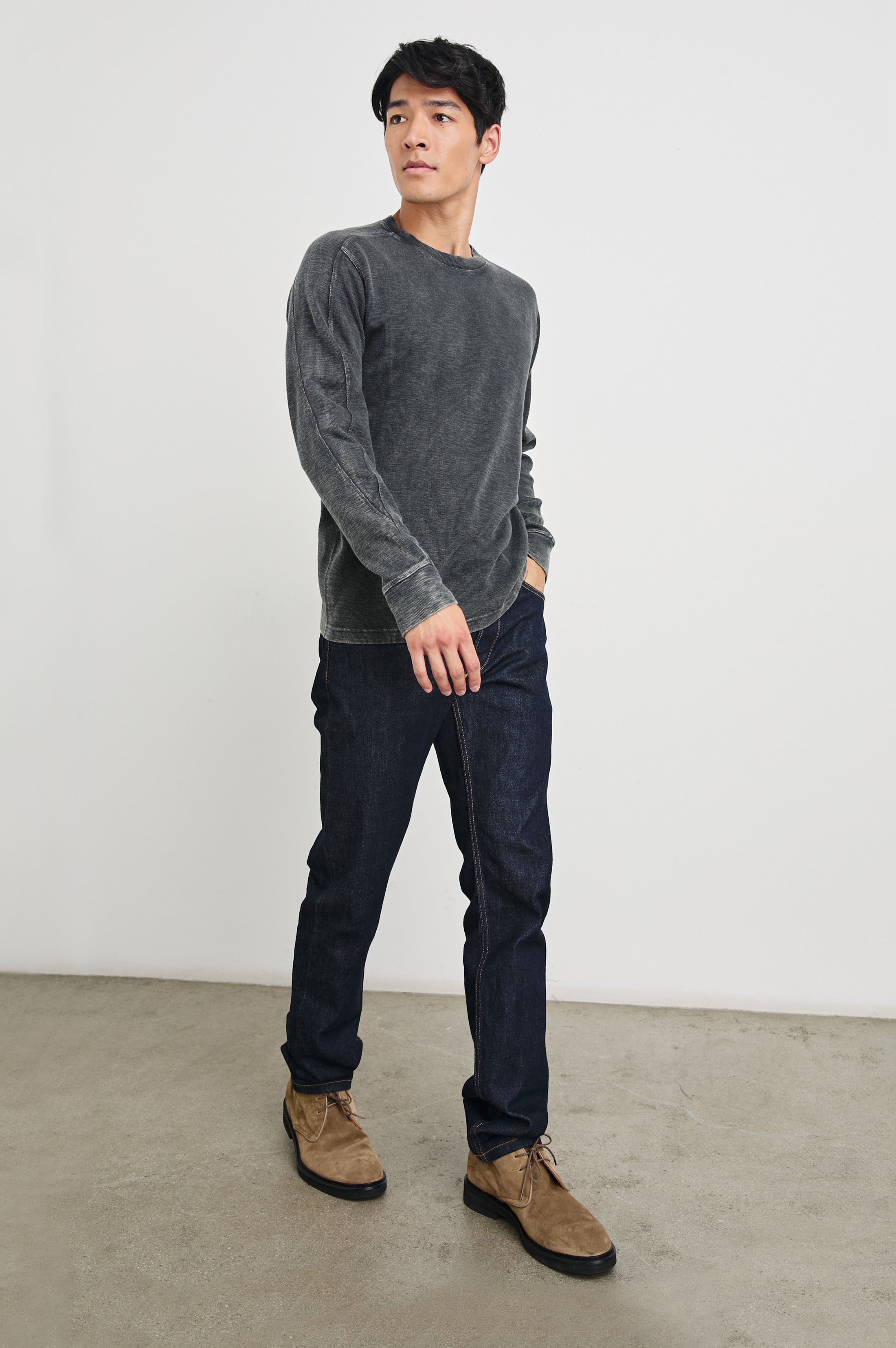 RHEESE LONG SLEEVE TEE - WASHED BLACK
