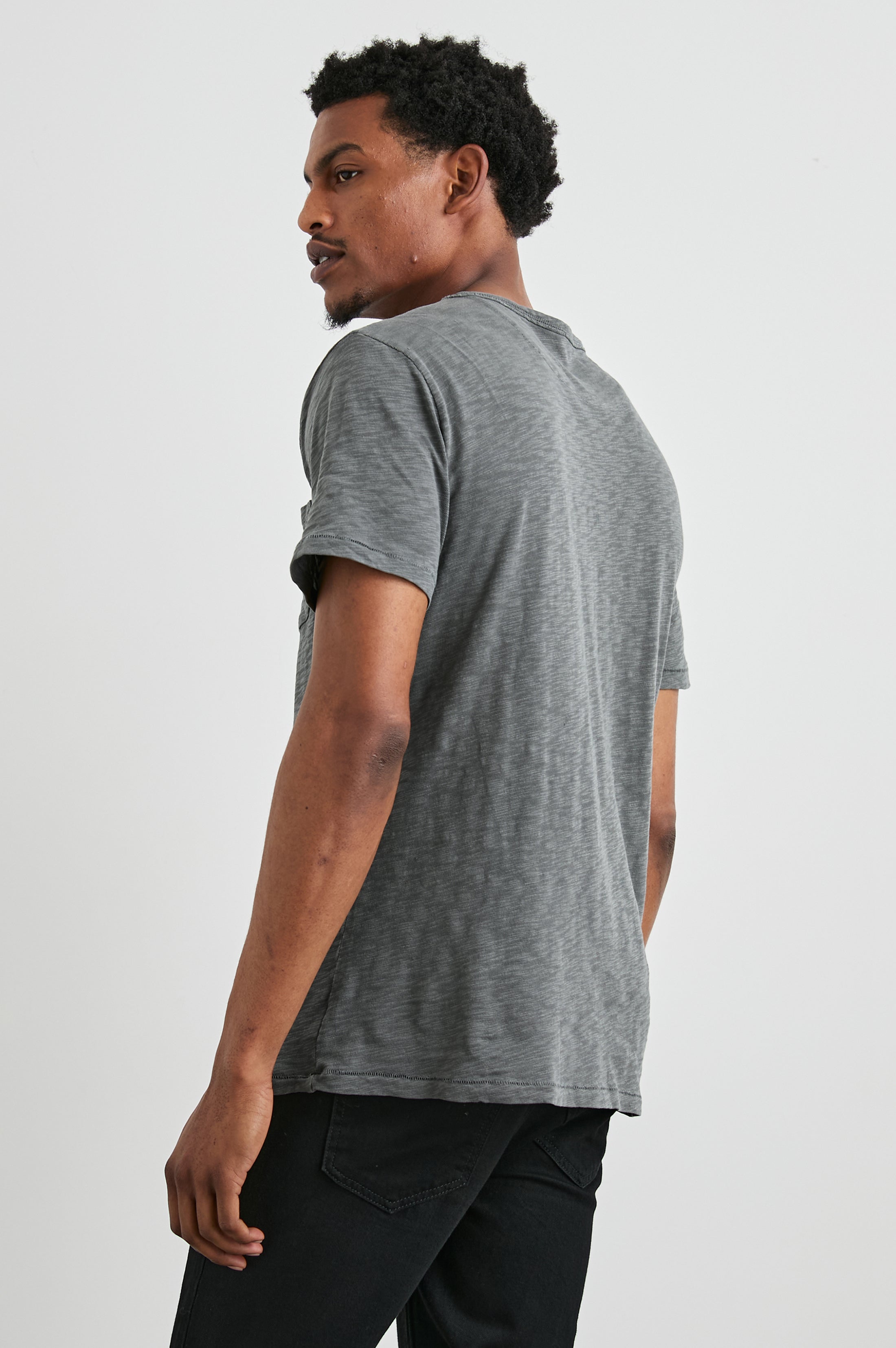 SKIPPER T-SHIRT - WASHED BLACK