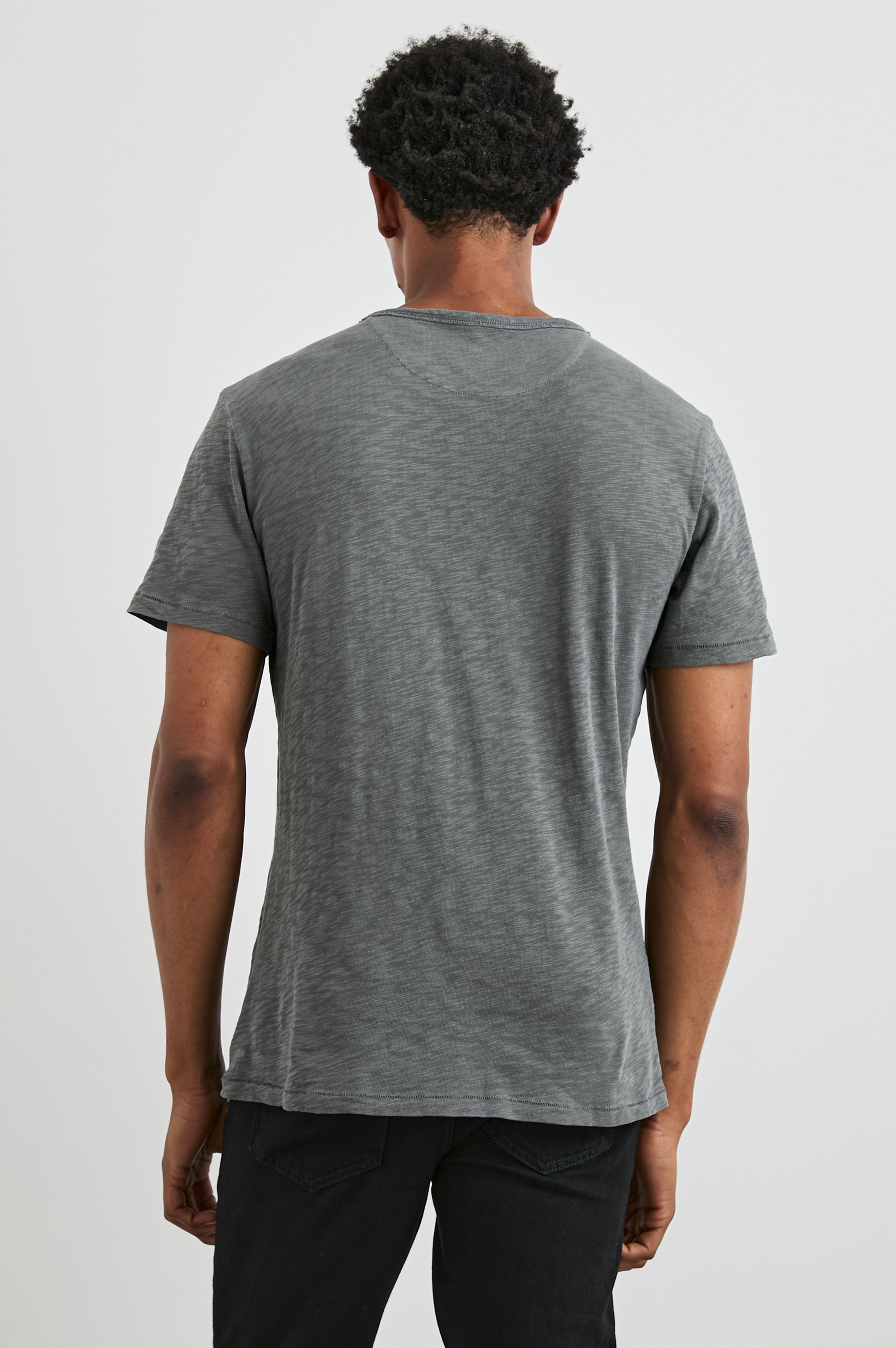 SKIPPER T-SHIRT - WASHED BLACK